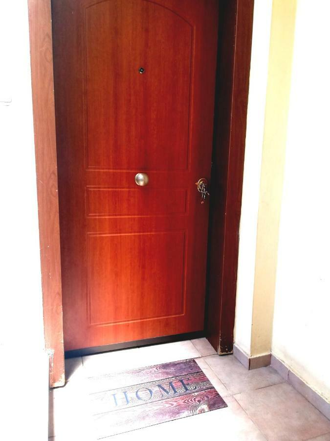 Kalamata Downtown Apartment ภายนอก รูปภาพ
