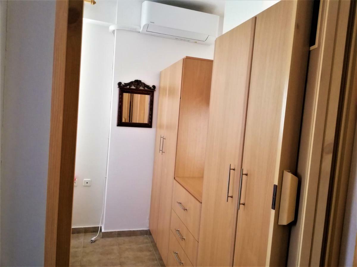 Kalamata Downtown Apartment ภายนอก รูปภาพ
